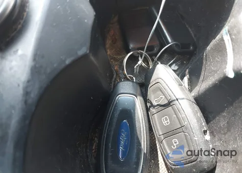 2012 Ford Focus Titanium z USA, uszkodzony, nr VIN 1FAHP3N23CL151465